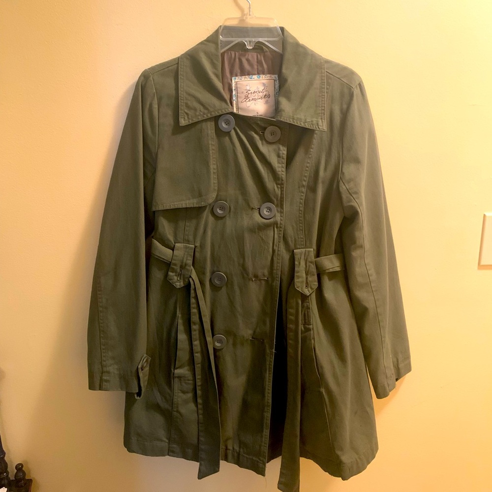 Olive / army green fall jacket trench coat